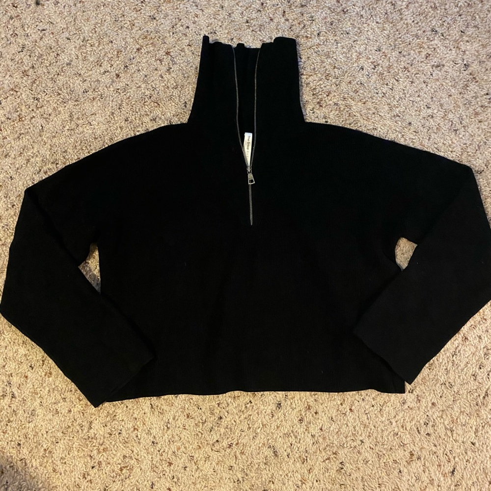 Aritzia cropped sweater
